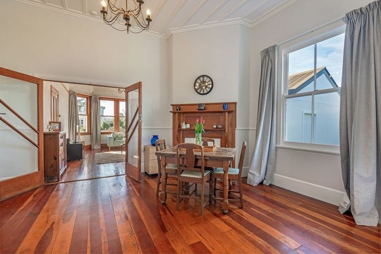 Photo of property in 19 Alfred Street, Roslyn, Palmerston North, 4414