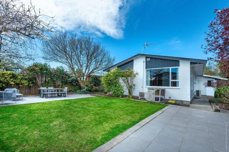 Photo of property in 7 Penwood Street, Russley, Christchurch, 8042