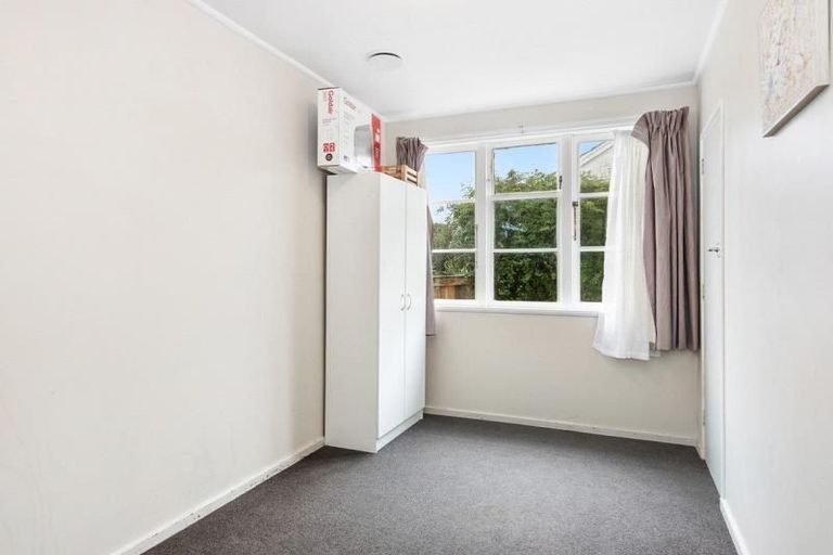 Photo of property in 24 Sare Crescent, Fairfield, Hamilton, 3214