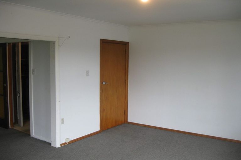 Photo of property in 17 Macaulay Street, Johnsonville, Wellington, 6037