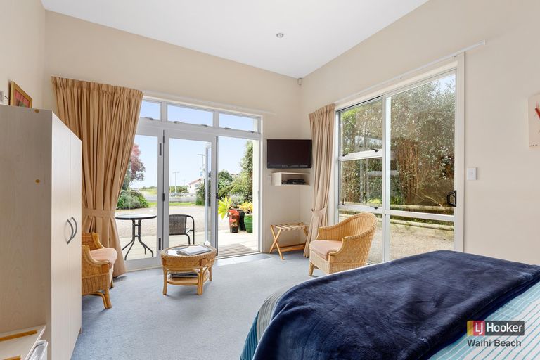Photo of property in 170 Seaforth Road, Waihi Beach, 3611