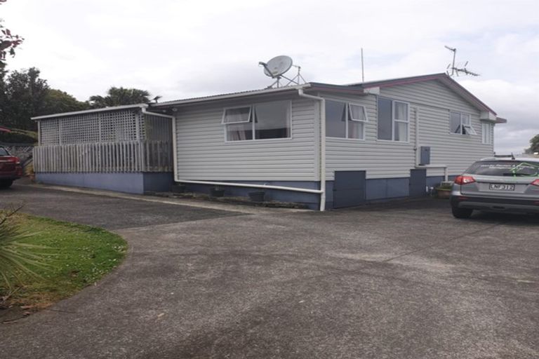 Photo of property in 24 Beach Road, Glenbrook, Waiuku, 2681