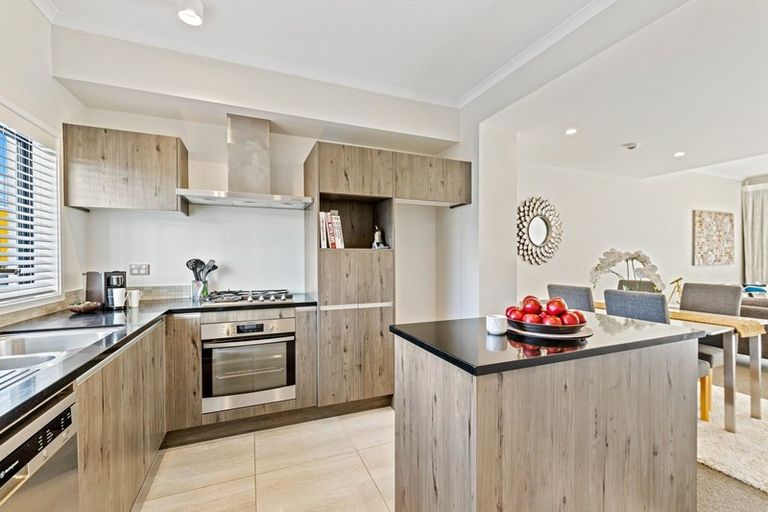 Photo of property in 176 Hobsonville Point Road, Hobsonville, Auckland, 0616