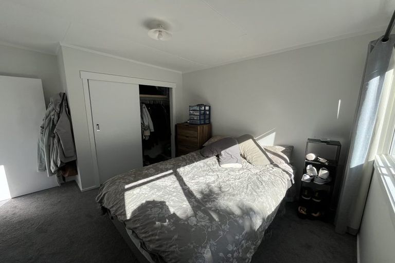 Photo of property in 16a Rua Street, Lyall Bay, Wellington, 6022