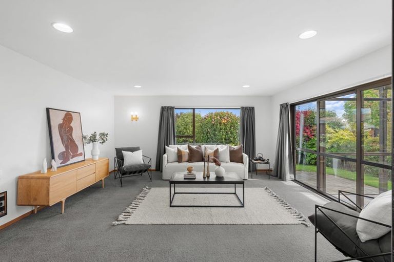 Photo of property in 6 Westgrove Avenue, Avonhead, Christchurch, 8042