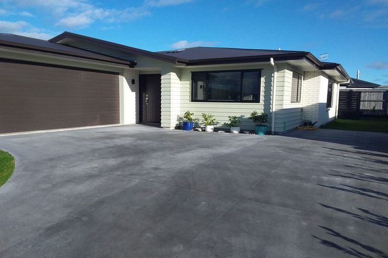 Photo of property in 35 Noumea Drive, Rangatira Park, Taupo, 3330
