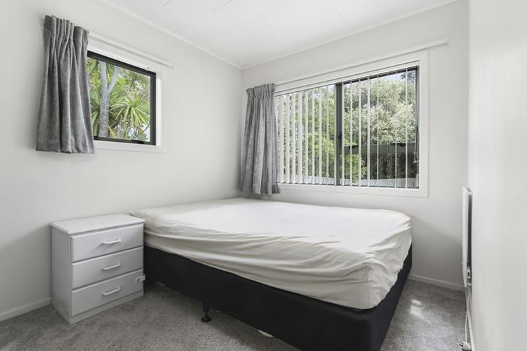 Photo of property in 14 Sari Place, Massey, Auckland, 0614