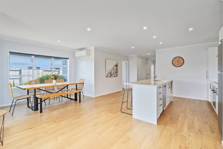 Photo of property in 8 Navigation Drive, Cooks Beach, Whitianga, 3591