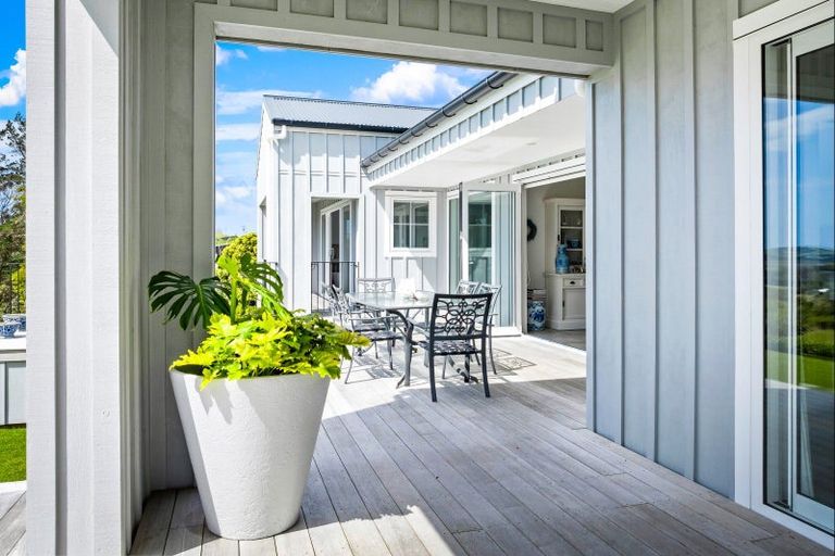 Photo of property in 201 Takatu Road, Tawharanui Peninsula, Warkworth, 0986