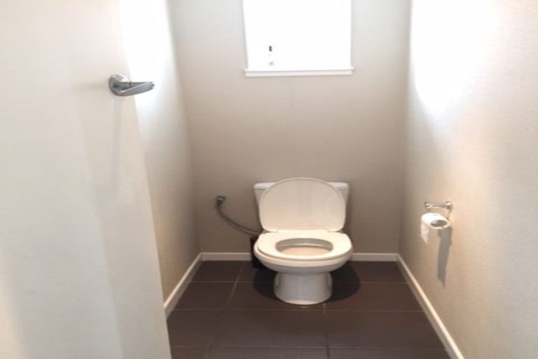 Photo of property in 19 Sunnynook Road, Forrest Hill, Auckland, 0620