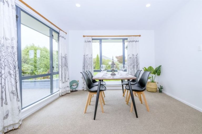 Photo of property in 6 Lady Nugent Lane, Halswell, Christchurch, 8025