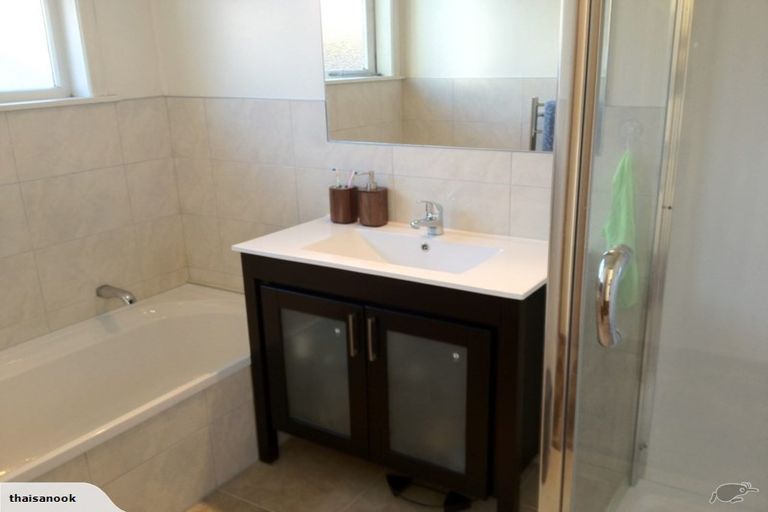 Photo of property in 119 Te Atatu Road, Te Atatu South, Auckland, 0610