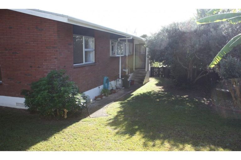 Photo of property in 35 Parkland Crescent, Te Kamo, Whangarei, 0112