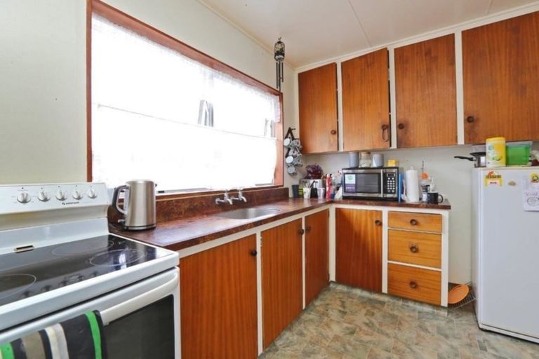 Photo of property in 84 Diaz Drive, Flaxmere, Hastings, 4120