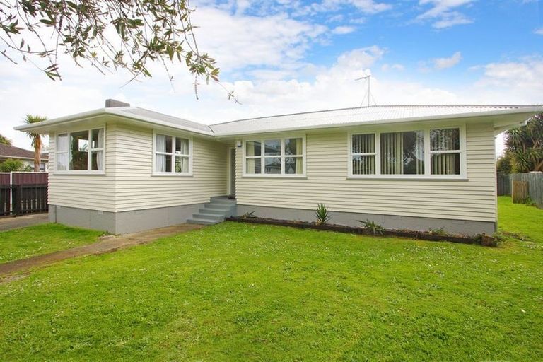 Photo of property in 20 Brentford Place, Manurewa, Auckland, 2102