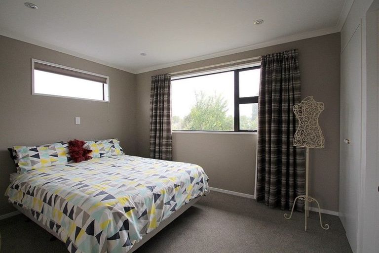 Photo of property in 2 Margaret Street, Gore, 9710