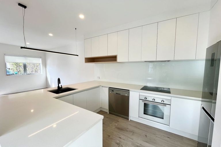 Photo of property in 1 Heri Lane, Westgate, Auckland, 0814