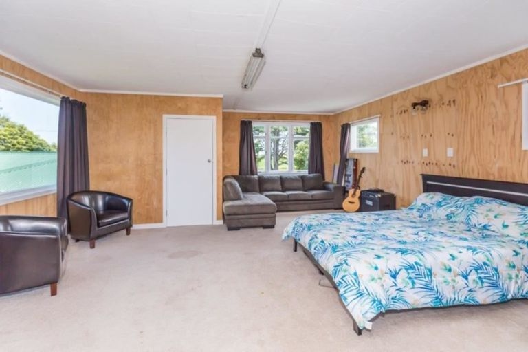 Photo of property in 432 Kawiu Road, Levin, 5510