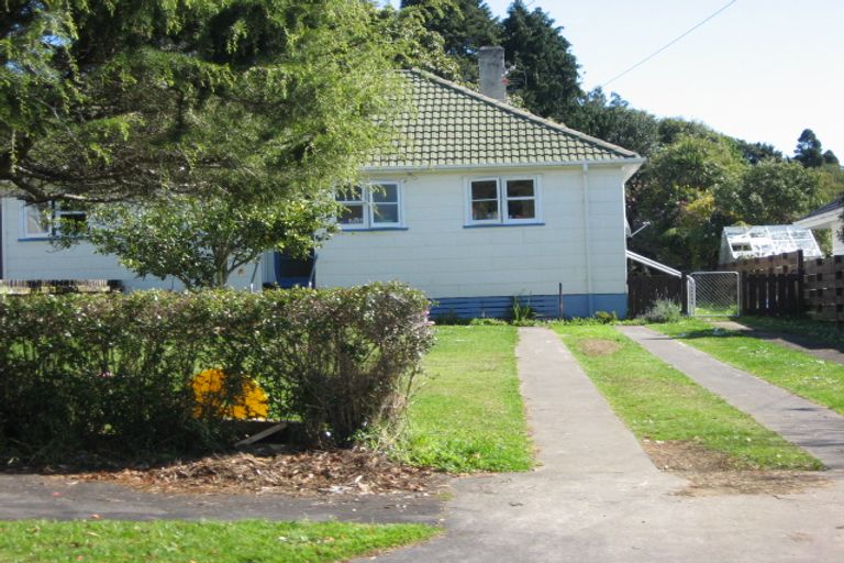 Photo of property in 27 Plympton Street, Brooklands, New Plymouth, 4310