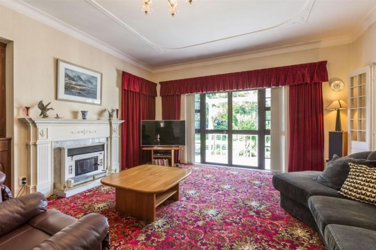 Photo of property in 5 Plassey Street, Havelock North, 4130