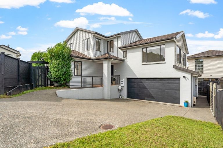 Photo of property in 15 Lagoon View, Gulf Harbour, Whangaparaoa, 0930