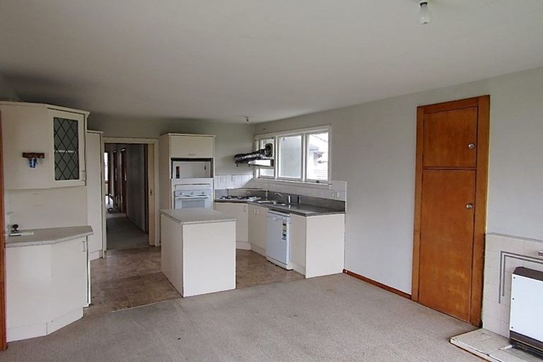 Photo of property in 33 De Havilland Street, Hornby, Christchurch, 8042