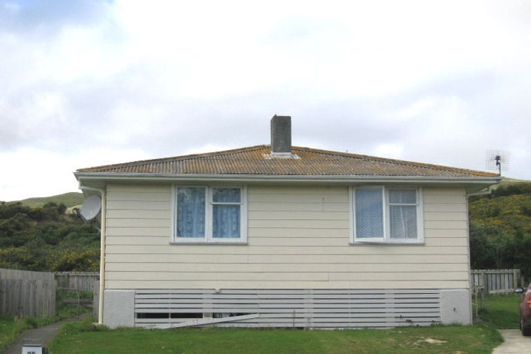 Photo of property in 25 Surprise Place, Cannons Creek, Porirua, 5024