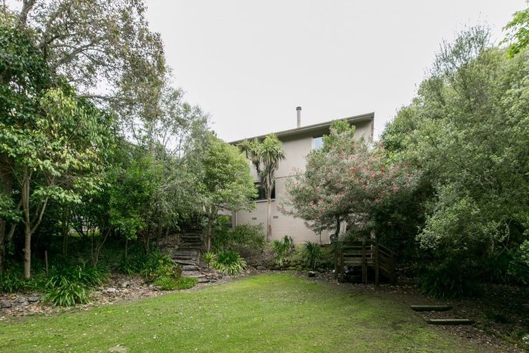 Photo of property in 17 Busby Hill, Havelock North, 4130