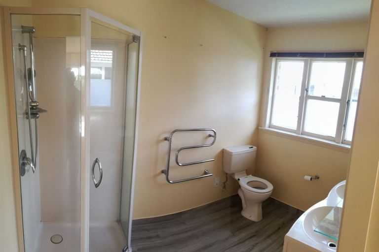 Photo of property in 38 Kendal Avenue, Burnside, Christchurch, 8053