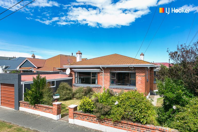 Photo of property in 4 Auld Street, Saint Kilda, Dunedin, 9012