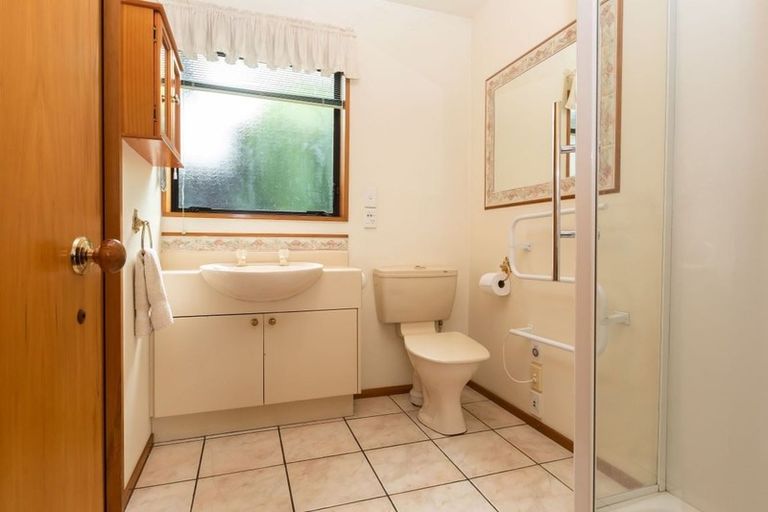 Photo of property in 9 Clyde Road, Upper Riccarton, Christchurch, 8041