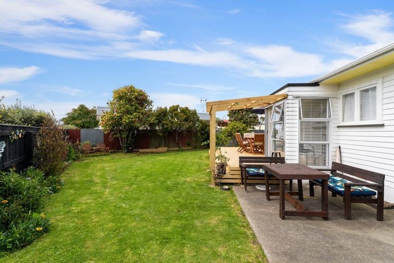 Photo of property in 9 Iti Street, Otaki, 5512