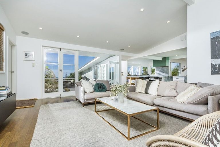 Photo of property in 97b Braemar Road, Castor Bay, Auckland, 0620