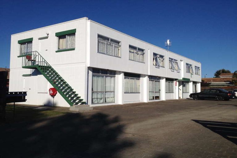 Photo of property in 2/21 Hilda Street, Fenton Park, Rotorua, 3010