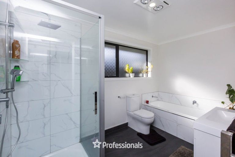 Photo of property in 33 Cynisca Crescent, Wallaceville, Upper Hutt, 5018