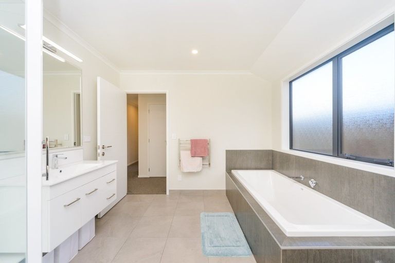 Photo of property in 1 Middleton Way, Ashhurst, 4810