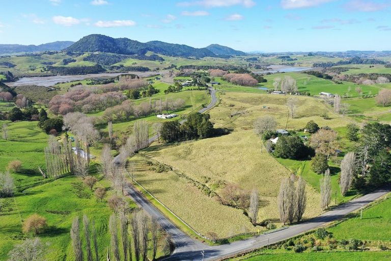 Photo of property in 42 Jumna Road, Maungaturoto, 0587