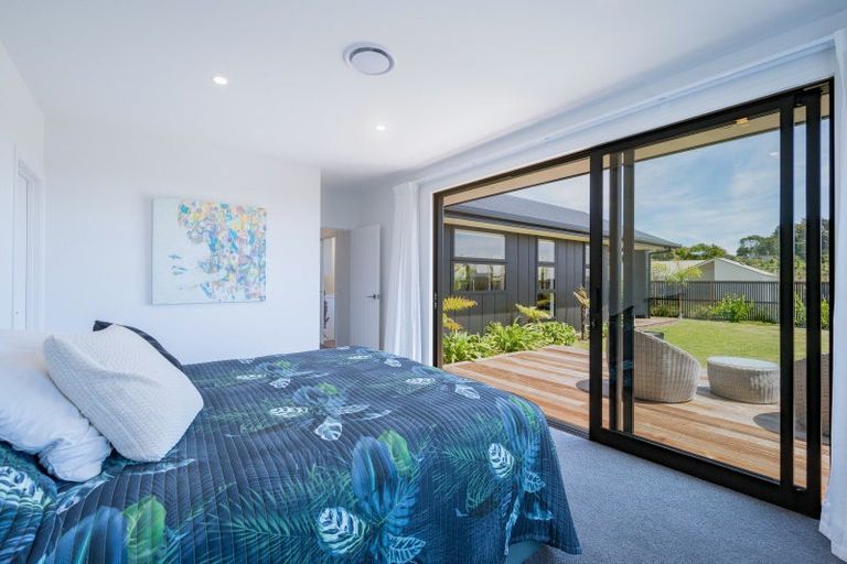 Photo of property in 63 Les Wakefield Road, Mapua, 7005