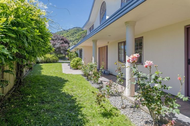 Photo of property in 42 He Awa Crescent, Waikanae, 5036