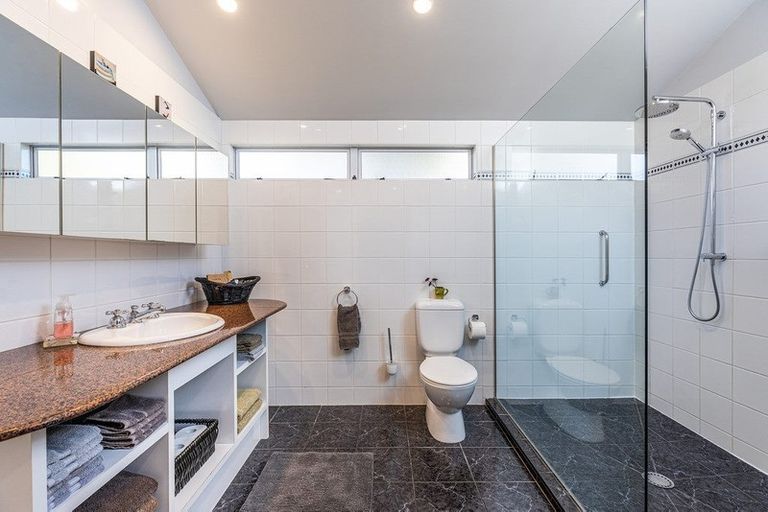 Photo of property in 73 The Cliffs, Britannia Heights, Nelson, 7010