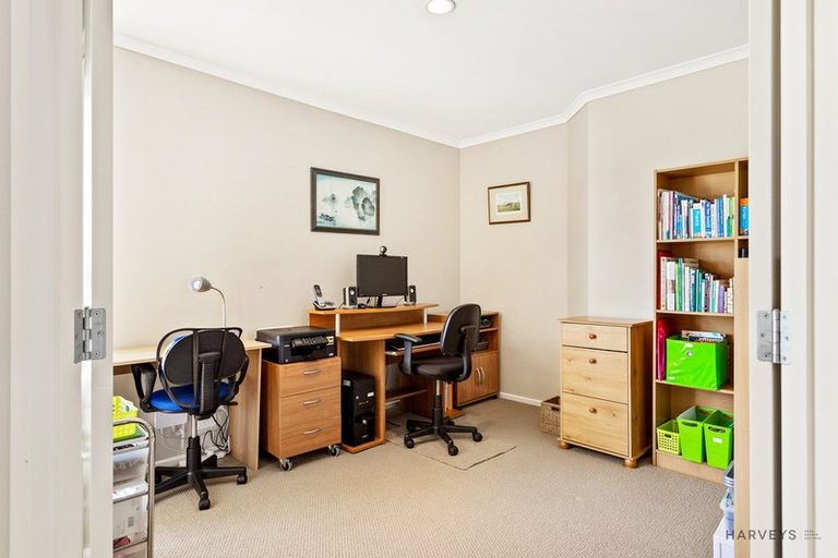 Photo of property in 185 Sturges Road, Henderson, Auckland, 0612