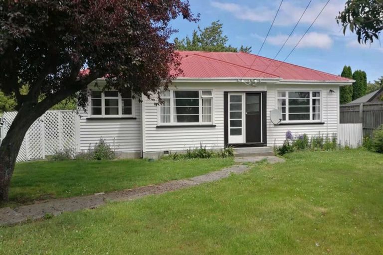 Photo of property in 4 Taylors Avenue, Bryndwr, Christchurch, 8052