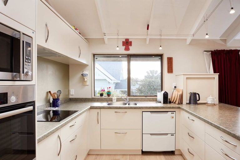 Photo of property in 18 Ash Street, Mangapapa, Gisborne, 4010