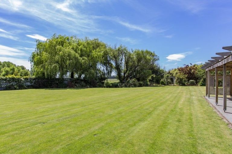 Photo of property in 7 Willowside Place, Amberley, 7410