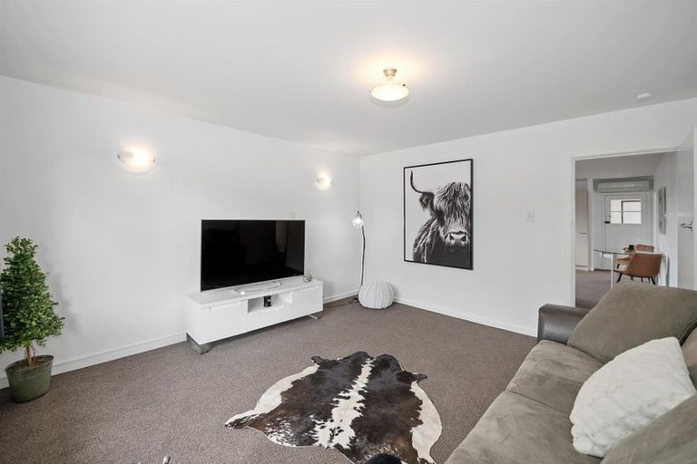 Photo of property in 1/57 Cutts Road, Russley, Christchurch, 8042