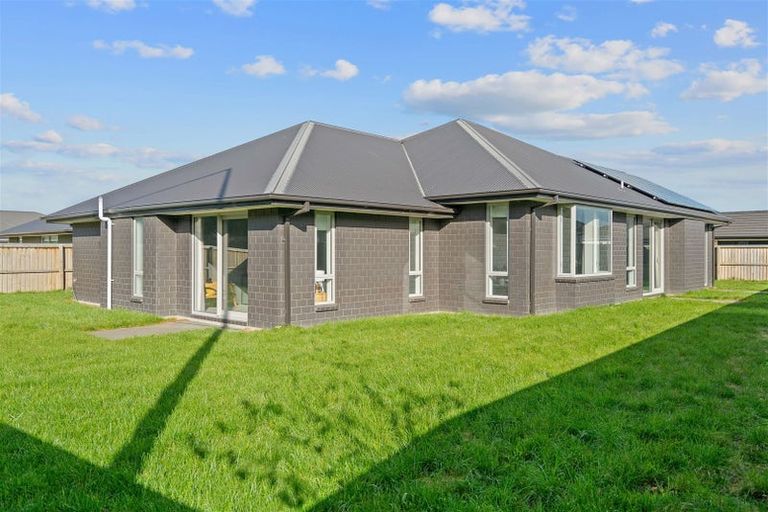 Photo of property in 5 Fox Lane, Rolleston, 7615