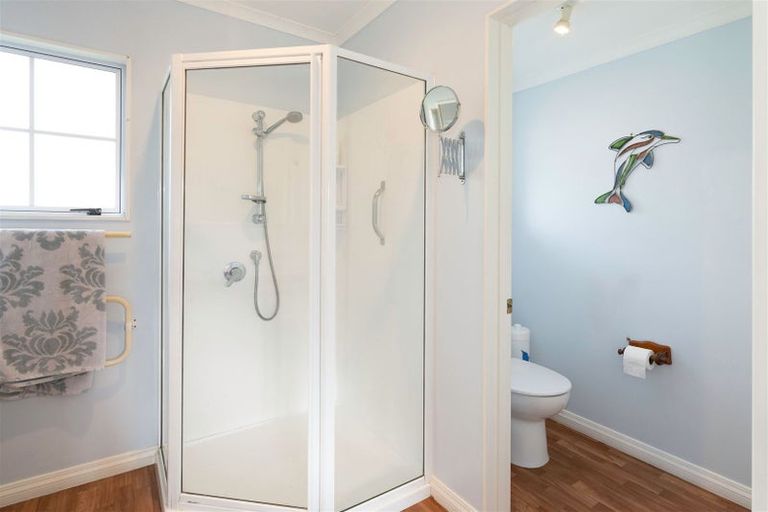 Photo of property in 3 Harry Shaw Way, Raumati South, Paraparaumu, 5032