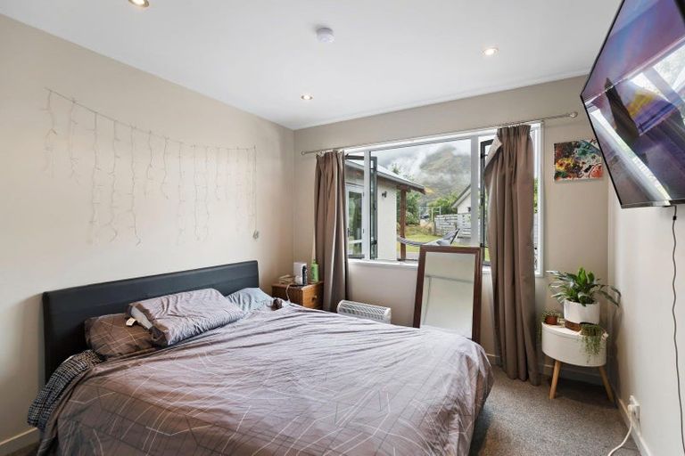 Photo of property in 6 Morning Star Terrace, Arthurs Point, Queenstown, 9371
