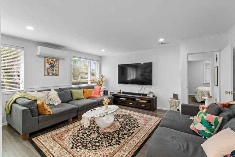 Photo of property in 9 Hillcrest Grove, Hillpark, Auckland, 2102