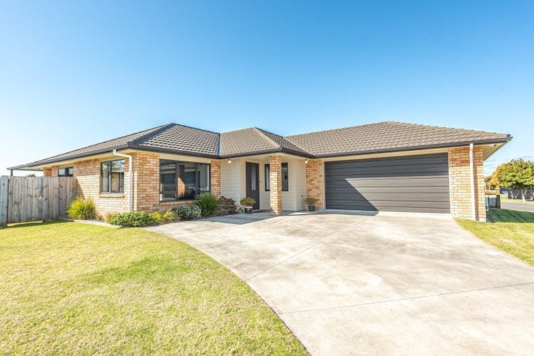 Photo of property in 24 Poynter Place, Gonville, Whanganui, 4501